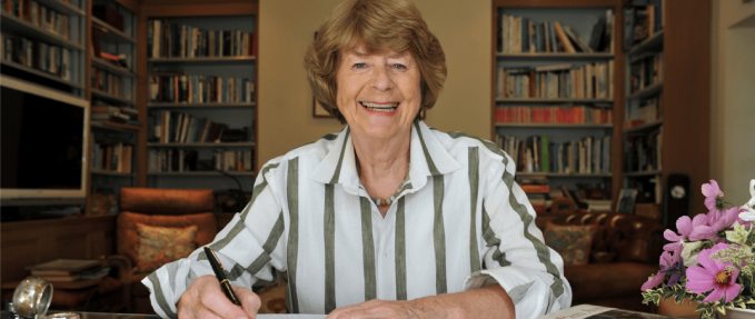 Pam Ayres: Doggedly Onward